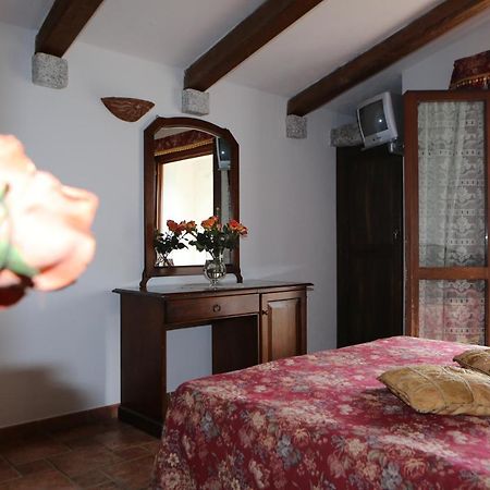 Agriturismo Vermentino Monti Bagian luar foto