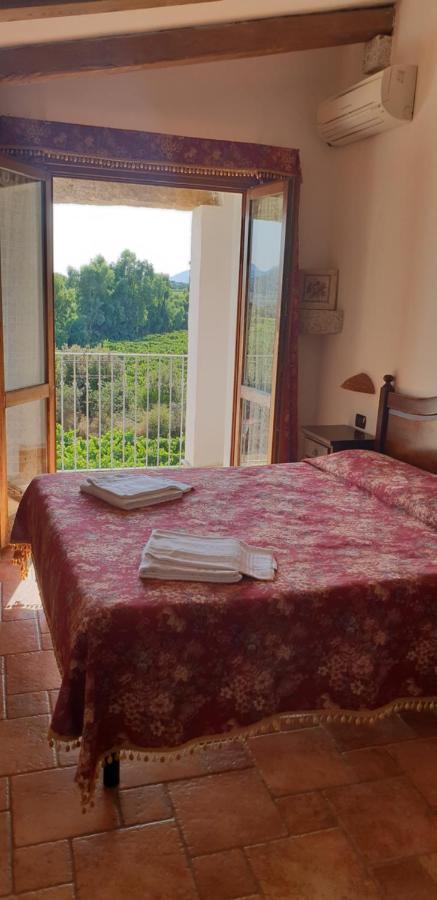 Agriturismo Vermentino Monti Bagian luar foto